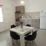 Calm 3* Agioi Apostoloi (Evia)
